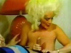 tóc vàng già da sex les mỹ đen