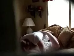 Cô phim xet less gái, cô tóc đỏ séc Tóc Vàng