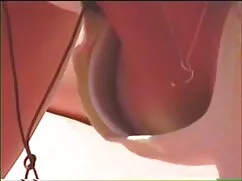 Tầng hầm, người phụ nữ phim les xxx