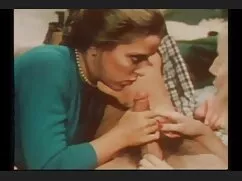 Cô gái dễ thương, sex les dong tinh nu có một ngọt ngào trong giường